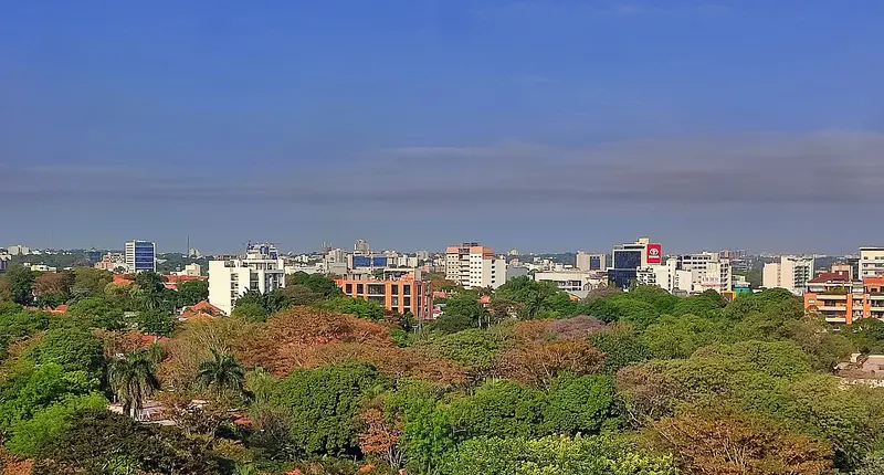 De skyline van het Villa Morra-district in Asuncion