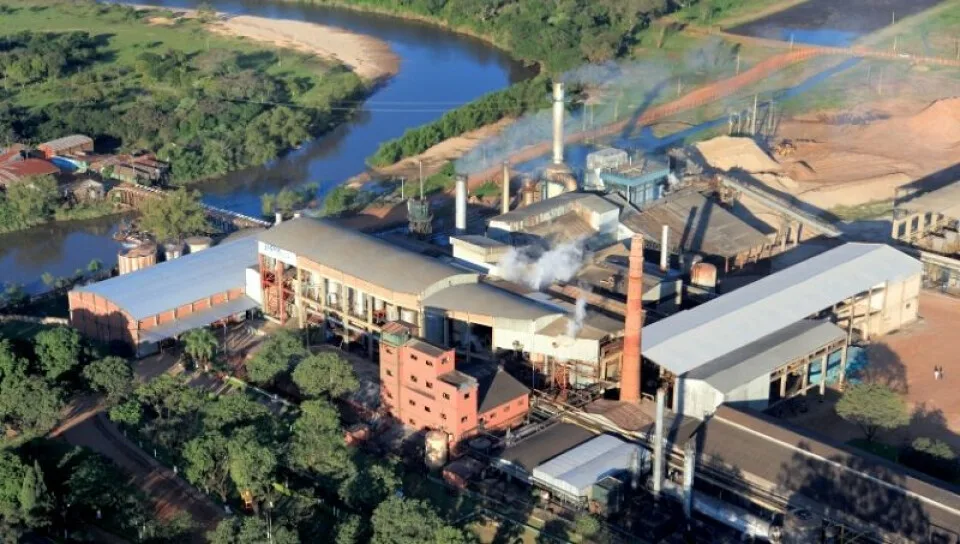 Luchtfoto van de suikerfabriek van Azucarera Paraguaya, voor de sector die onder het EU-Mercosur-akkoord een eigen quotum van 10.000 ton krijgt