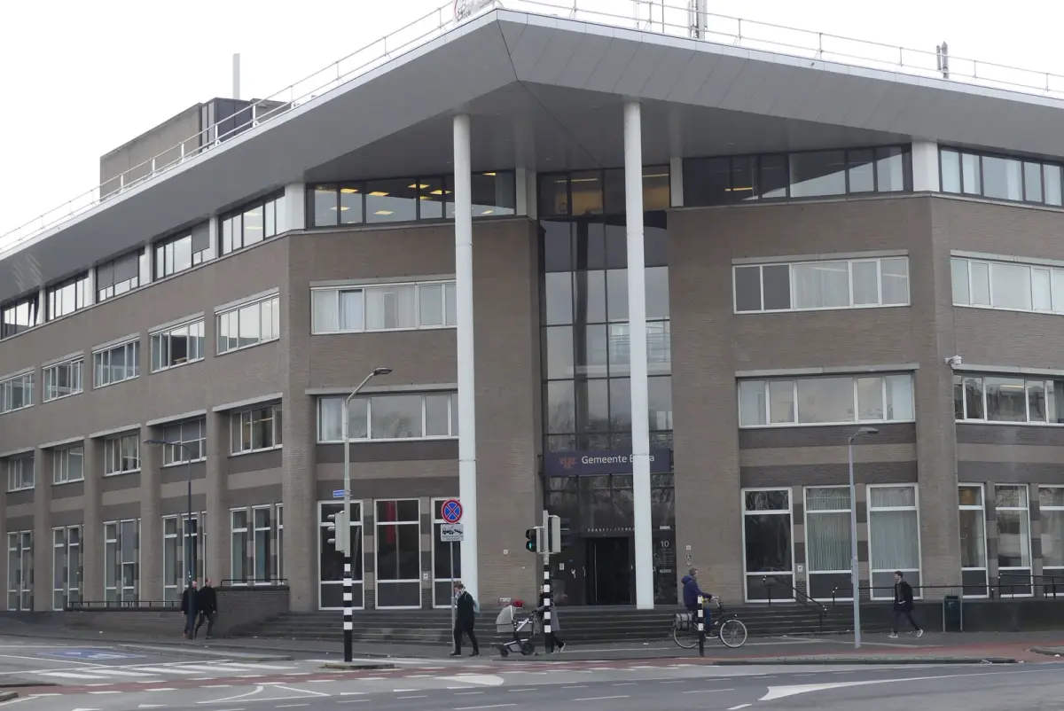 Stadskantoor van Breda aan de Claudius Prinsenlaan, een van de gemeenten met een RNI-loket voor Nederlanders in het buitenland